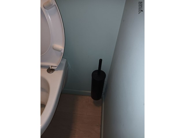 Lot 132 - toilet accessoires. 8 stuks - afbeelding 5 van  6