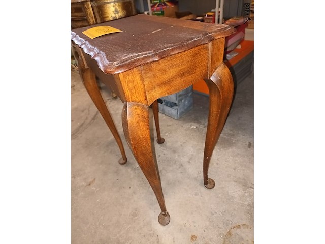 Lot 133 - bijzettafel - afbeelding 3 van  4