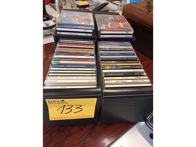 Lot 133 - cd box met muziek cd’s. 40 stuks - afbeelding 1 van  2