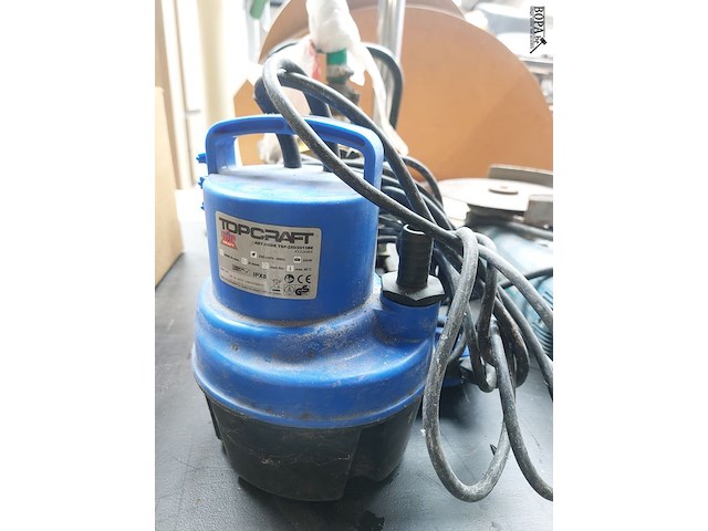 Lot 133 - dompelpomp en centrifugaalpomp - afbeelding 2 van  5