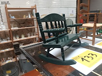 Lot 133 - miniatuur schommelstoel - afbeelding 2 van  3