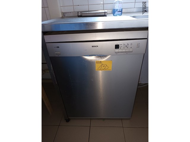 Lot 133 - vaatwasmachine bosch - afbeelding 1 van  4