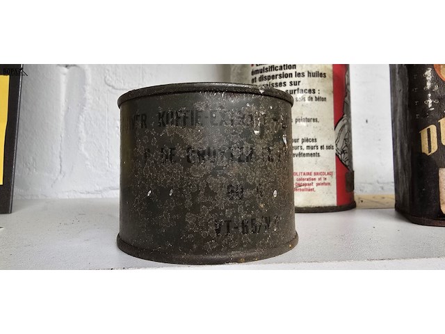 Lot 133 - vintage metalen verpakkingen 3 stuks - afbeelding 2 van  4