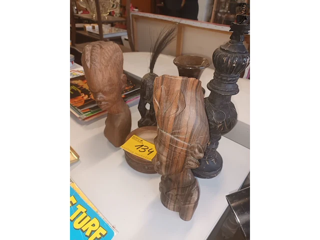 Lot 134 - houten decoratie. 6 stuks - afbeelding 4 van  4
