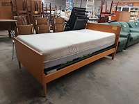 Lot 134 - vintage eenpersoonsbed - afbeelding 2 van  4
