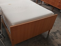 Lot 134 - vintage eenpersoonsbed - afbeelding 4 van  4