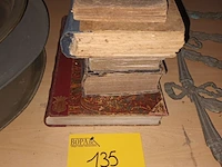 Lot 135 - antieke boeken. 5 stuks