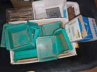 Lot 135 - bak met gereedschap - afbeelding 3 van  3