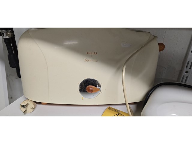 Lot 135 - broodrooster en croque machine - afbeelding 2 van  4