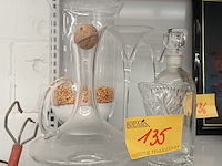 Lot 135 - decoratief glaswerk - 6 stuks - afbeelding 1 van  3
