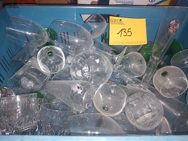 Lot 135 - diverse glazen - afbeelding 1 van  4