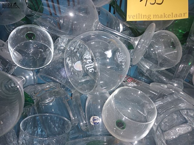 Lot 135 - diverse glazen - afbeelding 3 van  4