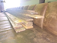 Lot 135 - lot houten latten - afbeelding 2 van  3