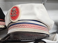 Lot 135 - monaco 4 kepies - afbeelding 5 van  5