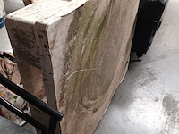 Lot 135 - pvc pallet - afbeelding 1 van  3