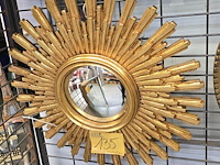 Lot 135 - zonnespiegel - afbeelding 1 van  2