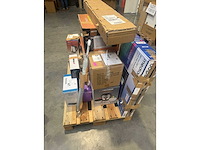Lot 13511 – huishoudtoestellen & retourmix (grote pallet) - afbeelding 3 van  5
