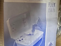 Lot 136 - aerosol therapie set - afbeelding 2 van  3