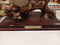 Lot 136 - beelden met tortelduiven. 3 stuks - afbeelding 3 van  5