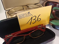 Lot 136 - brillen. 4 stuks - afbeelding 5 van  6