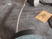 Lot 136 - duo industrieël bureaulampen - afbeelding 4 van  5