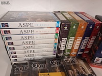 Lot 136 - dvd’s politieseries en detectives - afbeelding 2 van  4