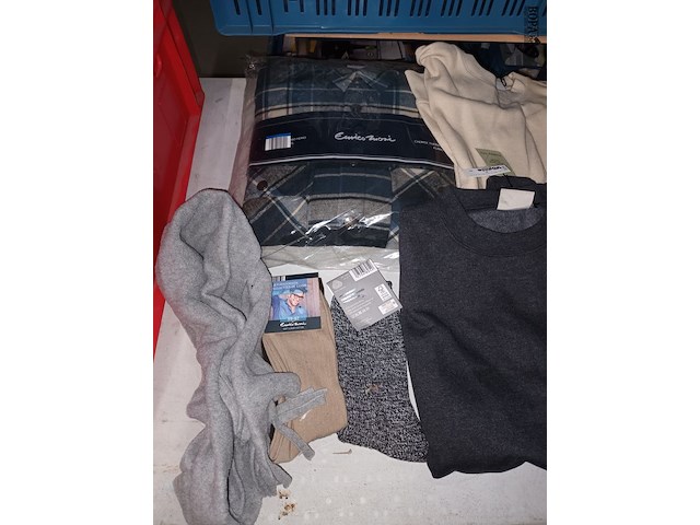 Lot 136 - herenkledij. 12 stuks - afbeelding 2 van  4