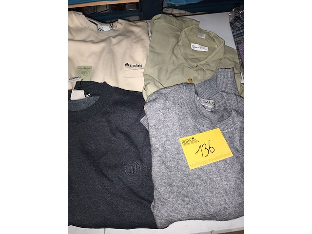 Lot 136 - herenkledij. 12 stuks - afbeelding 3 van  4