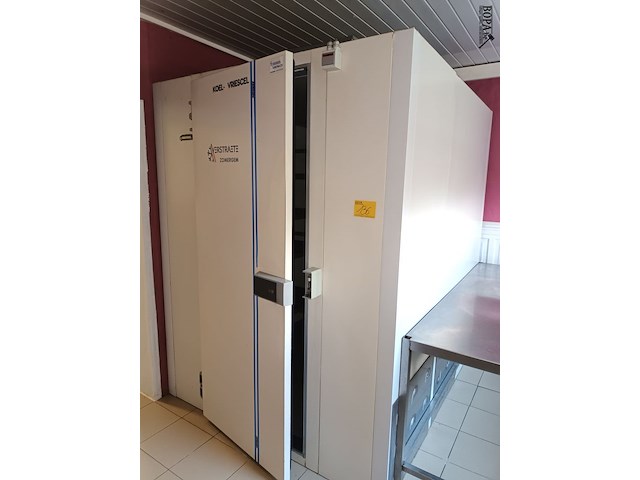 Lot 136 - koelcel - afbeelding 1 van  2