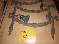 Lot 136 - koperen ornamenten. 5 stuks - afbeelding 3 van  3