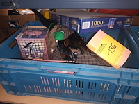 Lot 136 - puzzel en decoratie - afbeelding 1 van  3