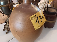 Lot 136 - stenen kruik - afbeelding 2 van  3
