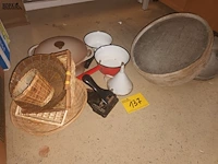 Lot 137 - brocante. 12 stuks