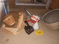 Lot 137 - brocante. 12 stuks - afbeelding 5 van  5