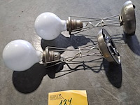 Lot 137 - duo wand - of plafondlampen met minimalistisch frame van sta - afbeelding 1 van  3