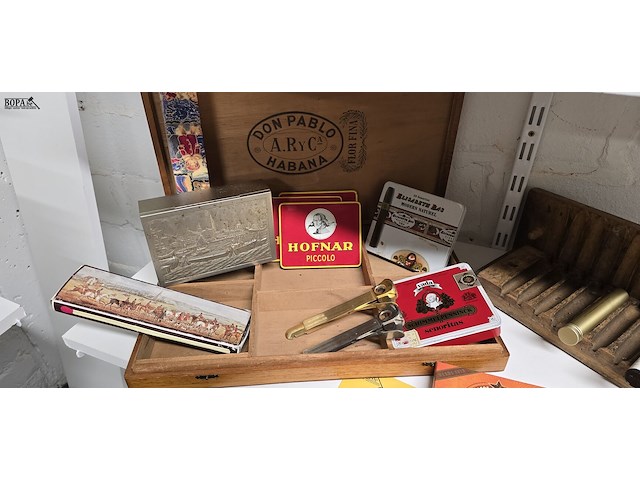 Lot 137 - groot sigaren lot - afbeelding 2 van  7