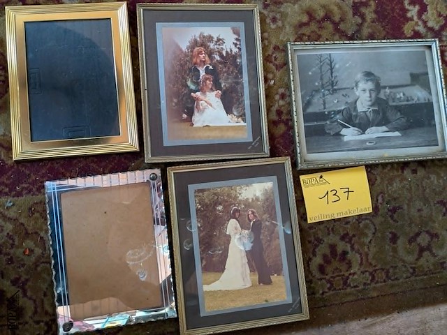 Lot 137 - lot antieken kaders - afbeelding 1 van  2