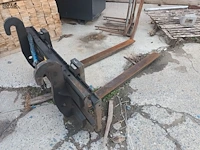 Lot 137 - palletvork met hijshaken