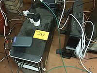 Lot 137 - server pc met toebehoren