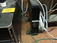 Lot 137 - server pc met toebehoren - afbeelding 3 van  9