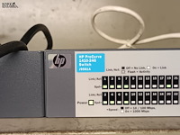 Lot 137 - server pc met toebehoren - afbeelding 7 van  9