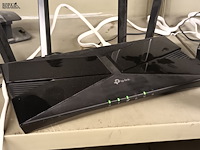Lot 137 - server pc met toebehoren - afbeelding 9 van  9