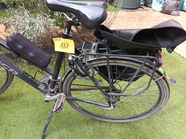 Lot 137 - trekkingfiets sensa - afbeelding 2 van  6