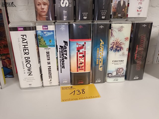 Lot 138 - dvd boxen. 13 stuks - afbeelding 3 van  3
