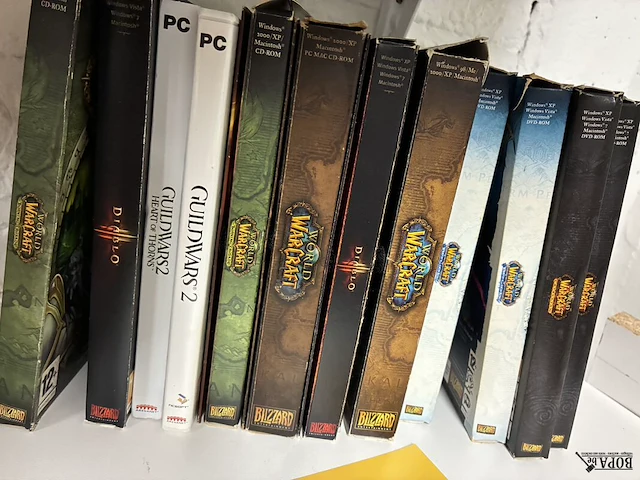 Lot 138 - lot computergames - 12 stuks - afbeelding 2 van  3