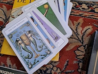 Lot 138 - lot spiritualiteit: boeken rond kaartleggen, geesten, tarot - afbeelding 2 van  4