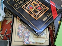 Lot 138 - lot spiritualiteit: boeken rond kaartleggen, geesten, tarot - afbeelding 3 van  4