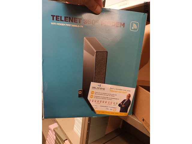 Lot 138 - monitor, toetsenbord en modem - afbeelding 5 van  5