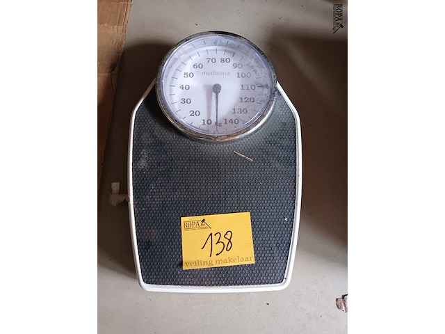 Lot 138 - personenweegschaal medisana - afbeelding 1 van  3