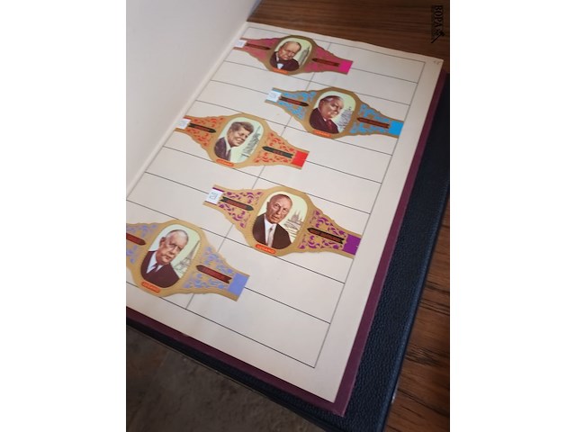 Lot 138 - sigarenbanden. 3 boeken - afbeelding 2 van  4